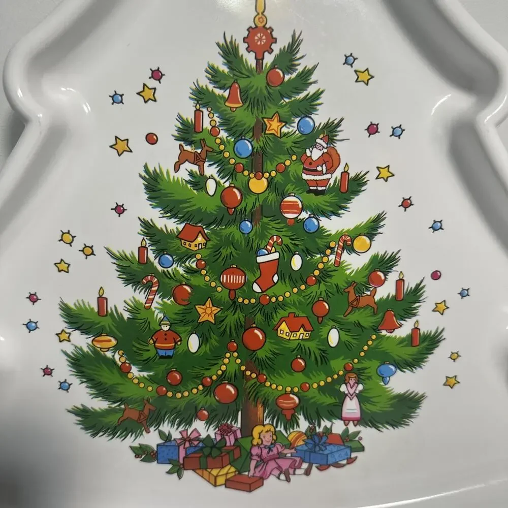 Vtg White Plastic Christmas Tree-Shaped Cookie Tray Made In USA EUC